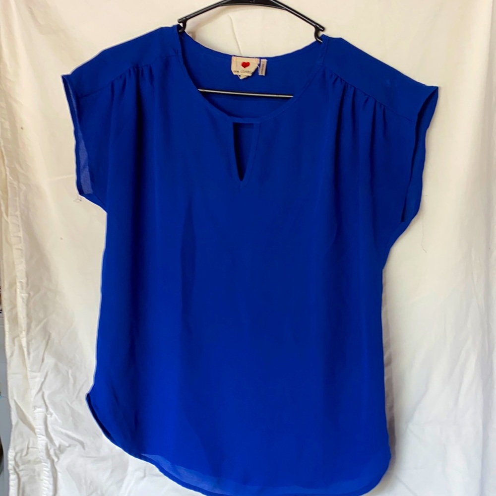 Women’s shirt
